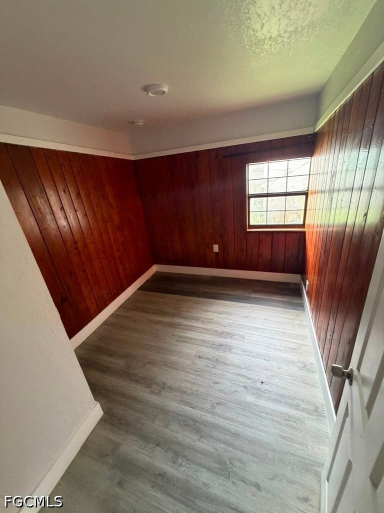 3 Bed SingleFamilyResidence for Sale in Fort Myers, photo 9