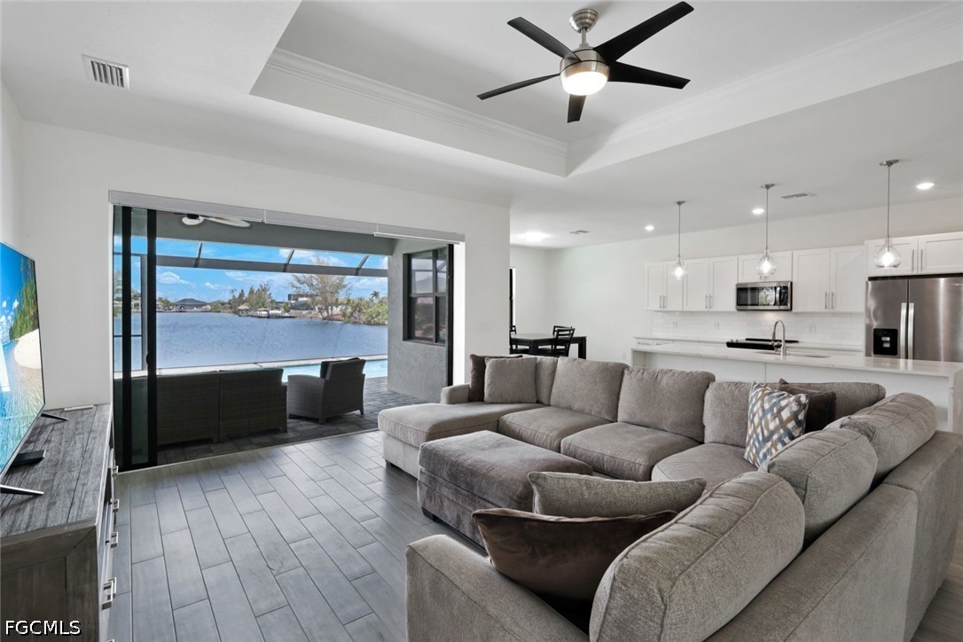 4 Bed Pool Home for Sale in Cape Coral, photo 9