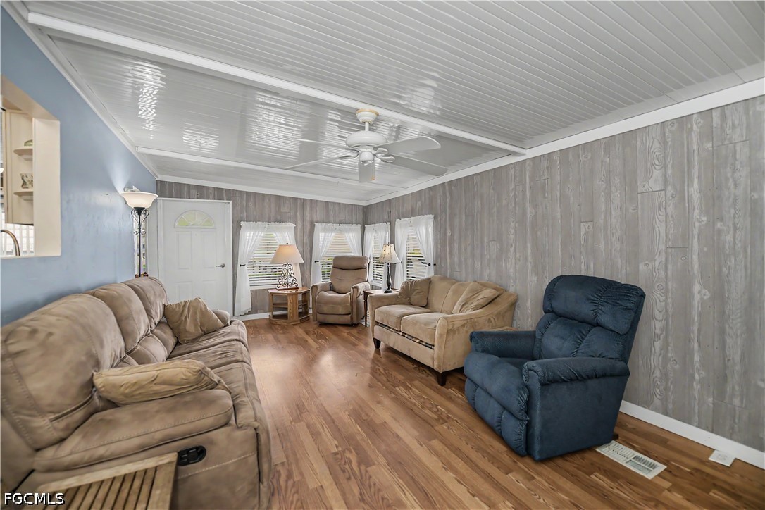 1 Bed ManufacturedHome for Sale in North Fort Myers, photo 9