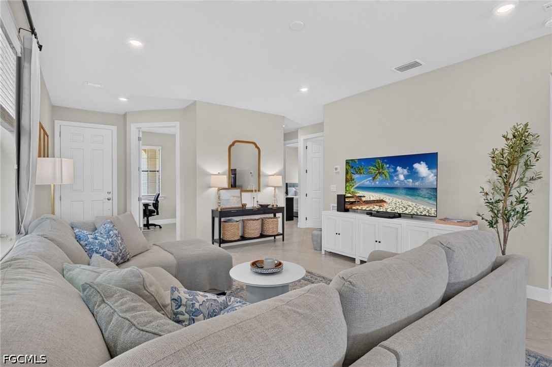 2 Bed Waterfront Home for Sale in Bridgetown, photo 9