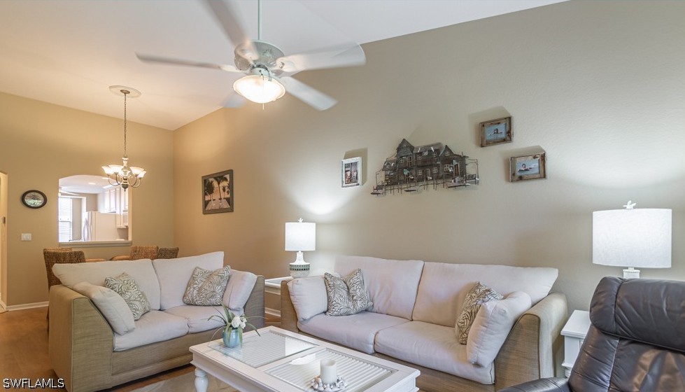 3 Bed Attached for Sale in Naples, photo 9