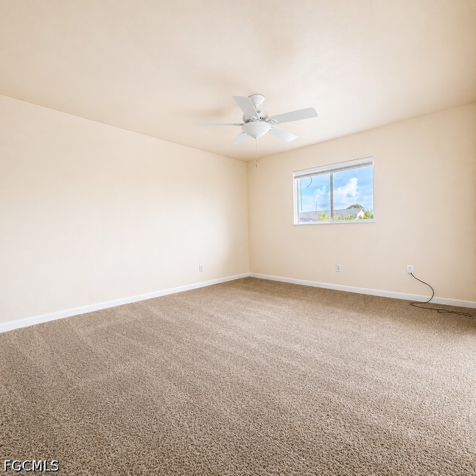 3 Bed Pool Home for Sale in Cape Coral, photo 9