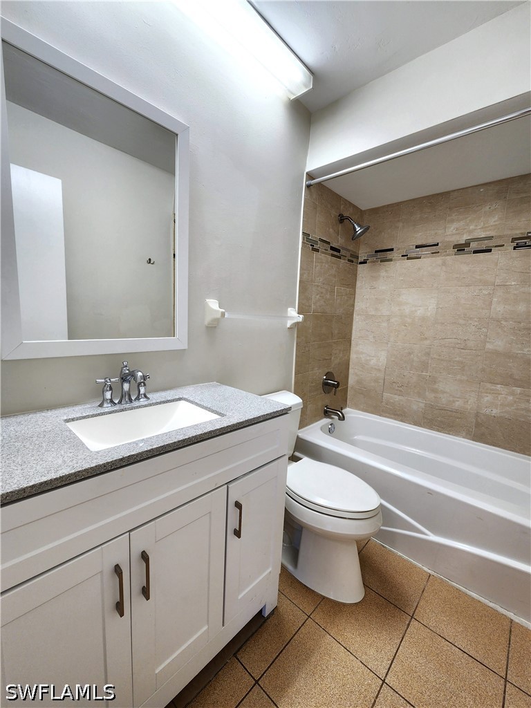2 Bed Quadruplex for Sale in Fort Myers, photo 9