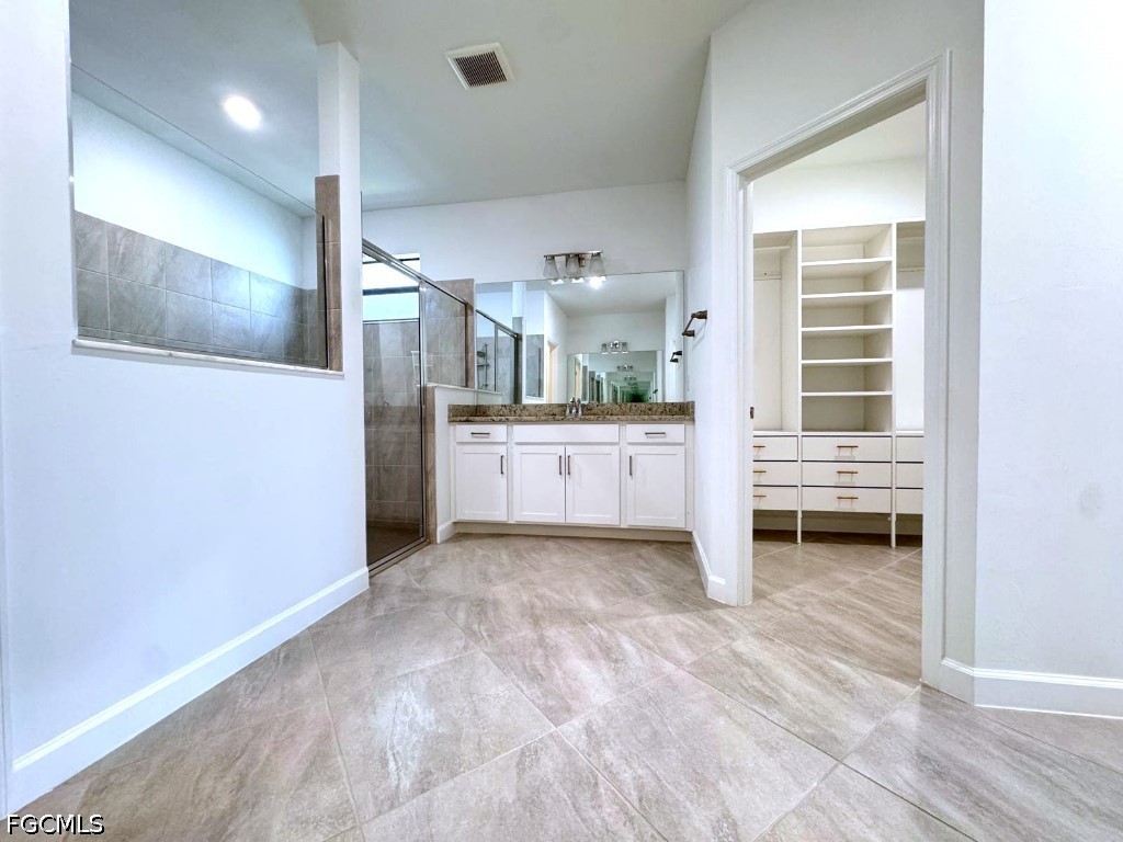 3 Bed Pool Home for Sale in Timber Creek, photo 9