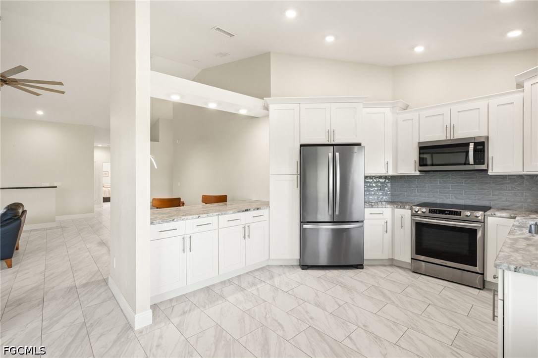 3 Bed Attached for Sale in Fort Myers, photo 9