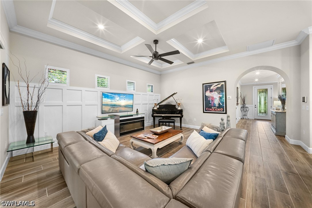 2 Bed Pool Home for Sale in Naples, photo 9