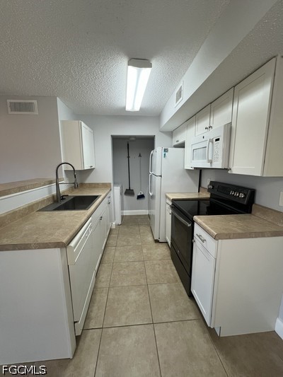 1 Bed Waterfront Home for Sale in Venetian Palms, photo 9