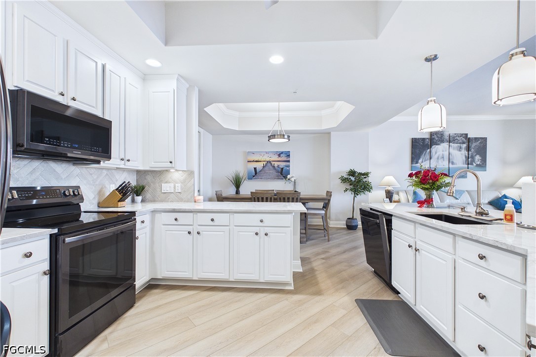 3 Bed Pool Home for Sale in High Point Place, photo 9