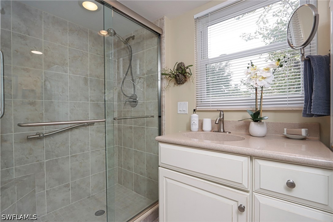 2 Bed Condominium for Sale in Chatelaine, photo 9