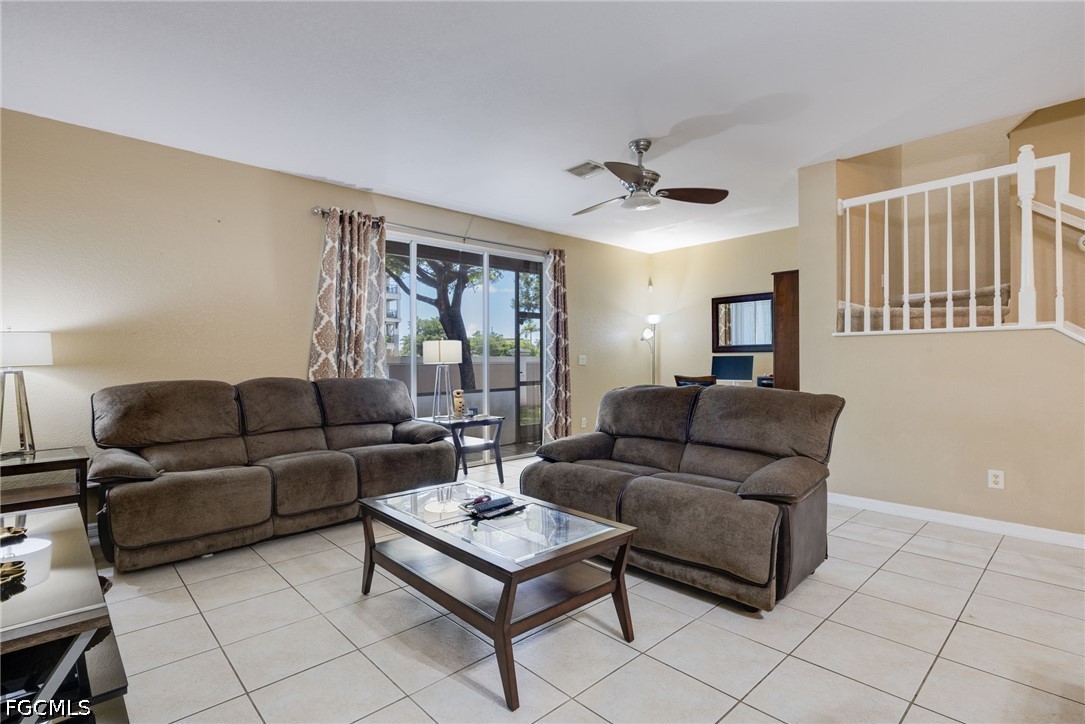 3 Bed SingleFamilyResidence for Sale in Fort Myers, photo 9