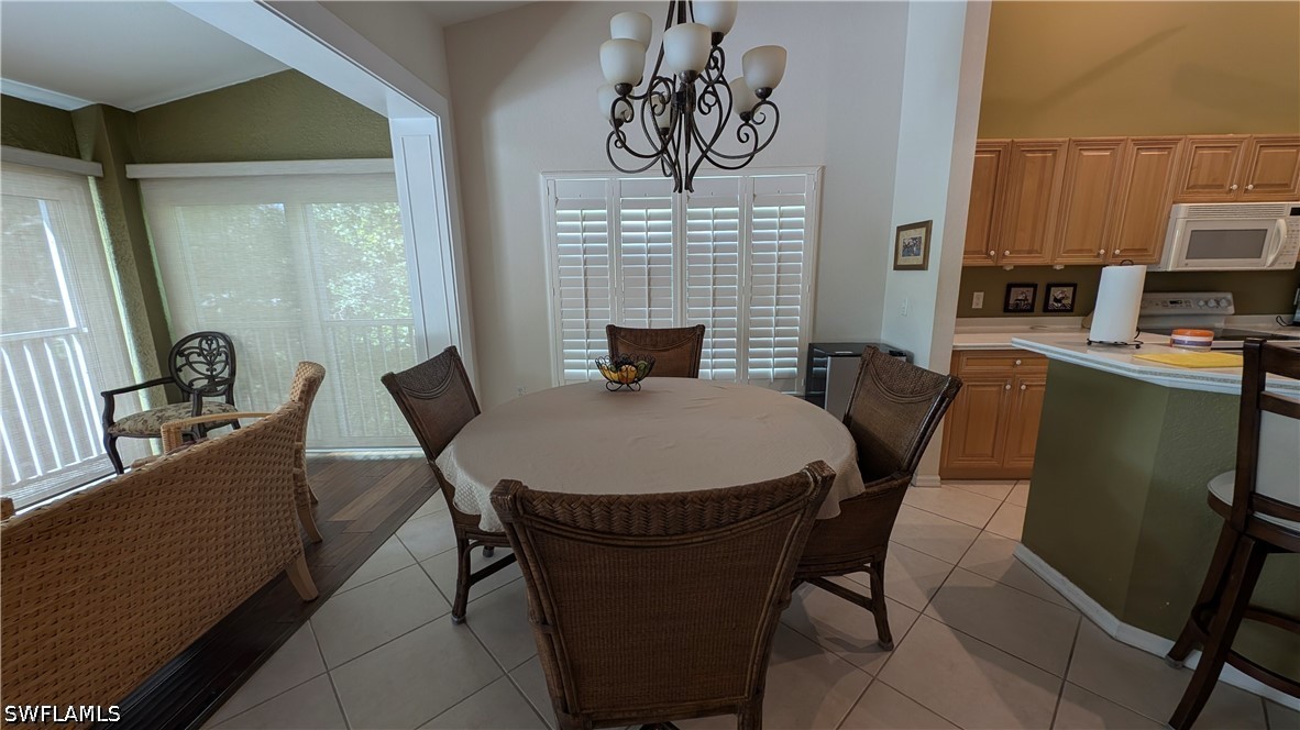 3 Bed Waterfront Home for Sale in Carlton Lakes, photo 9