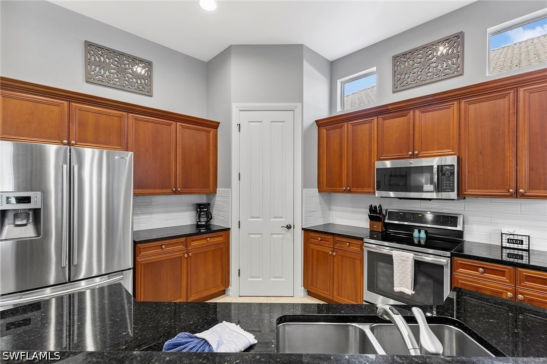 3 Bed Pool Home for Sale in Ashton Place, photo 9