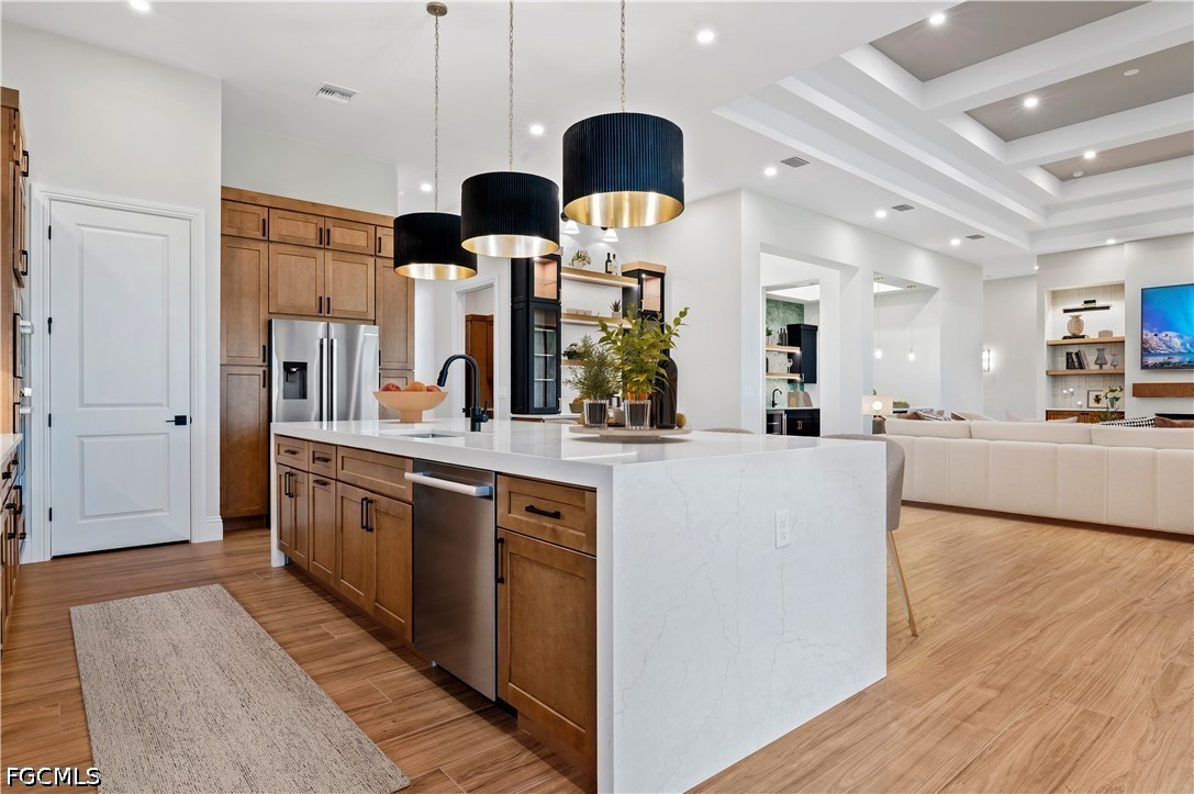 3 Bed Pool Home for Sale in Country Club, photo 9
