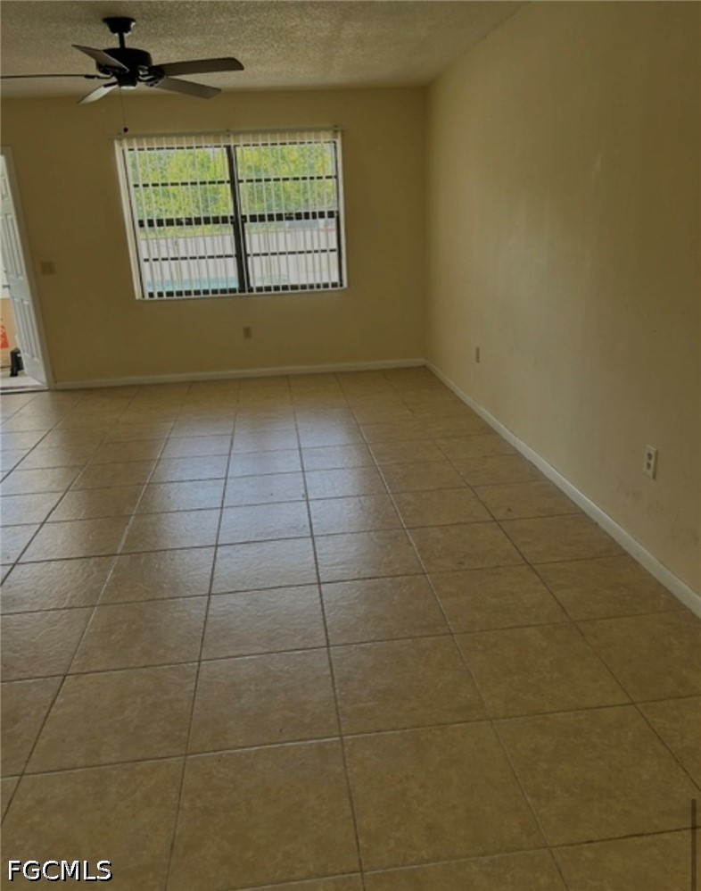 2 Bed Pool Home for Sale in Cape Coral, photo 9