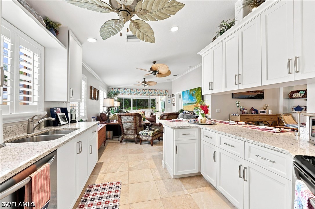 2 Bed Pool Home for Sale in Verona Walk, photo 9