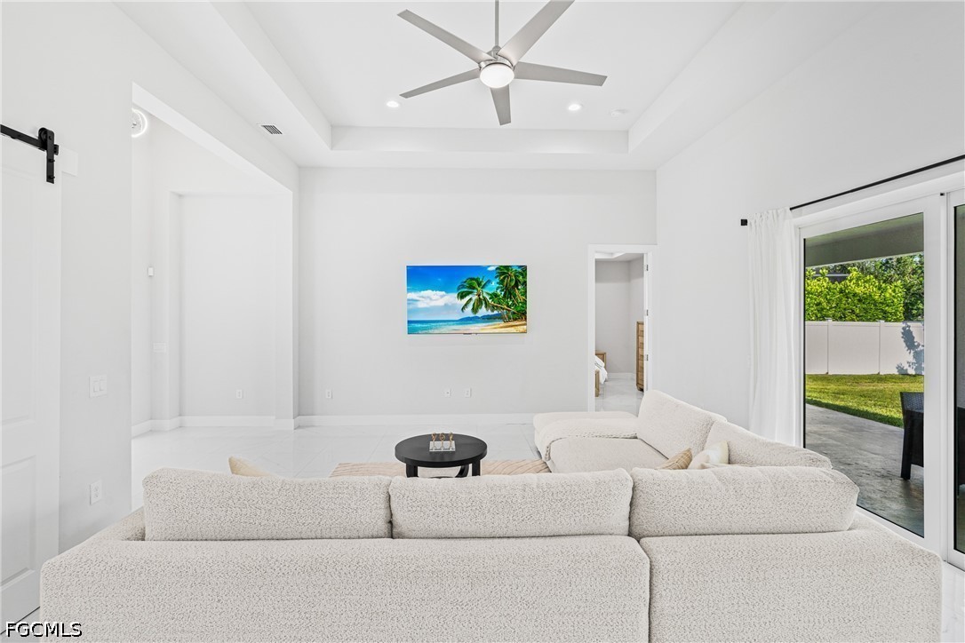 3 Bed SingleFamilyResidence for Sale in Cape Coral, photo 9
