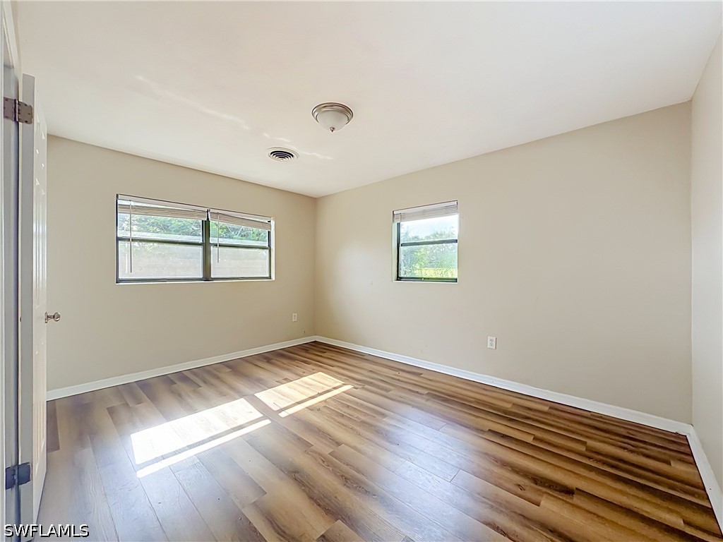 4 Bed SingleFamilyResidence for Sale in Not Applicable, photo 9