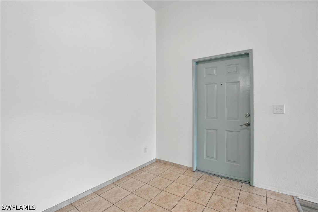 1 Bed Condominium for Sale in Naples, photo 9