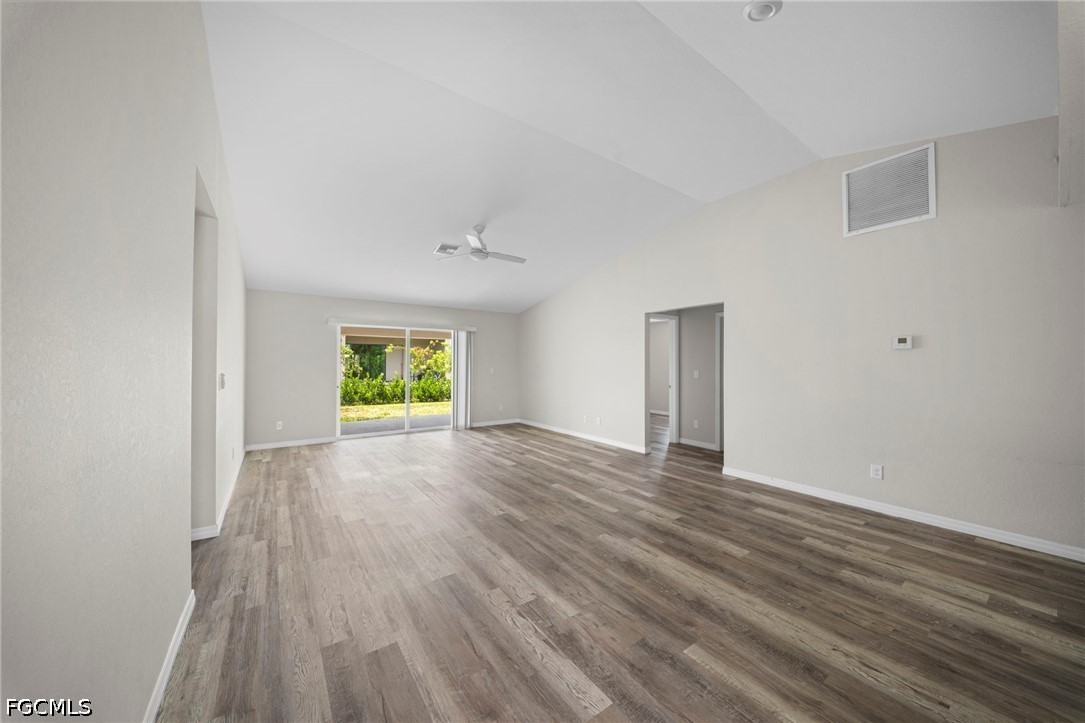 4 Bed SingleFamilyResidence for Sale in Cape Coral, photo 9