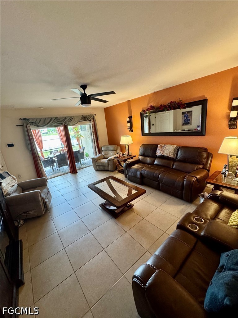 2 Bed Waterfront Home for Sale in Marblebrook, photo 9