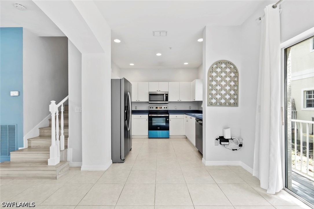 3 Bed Townhouse for Sale in Cypress Glen Village, photo 9