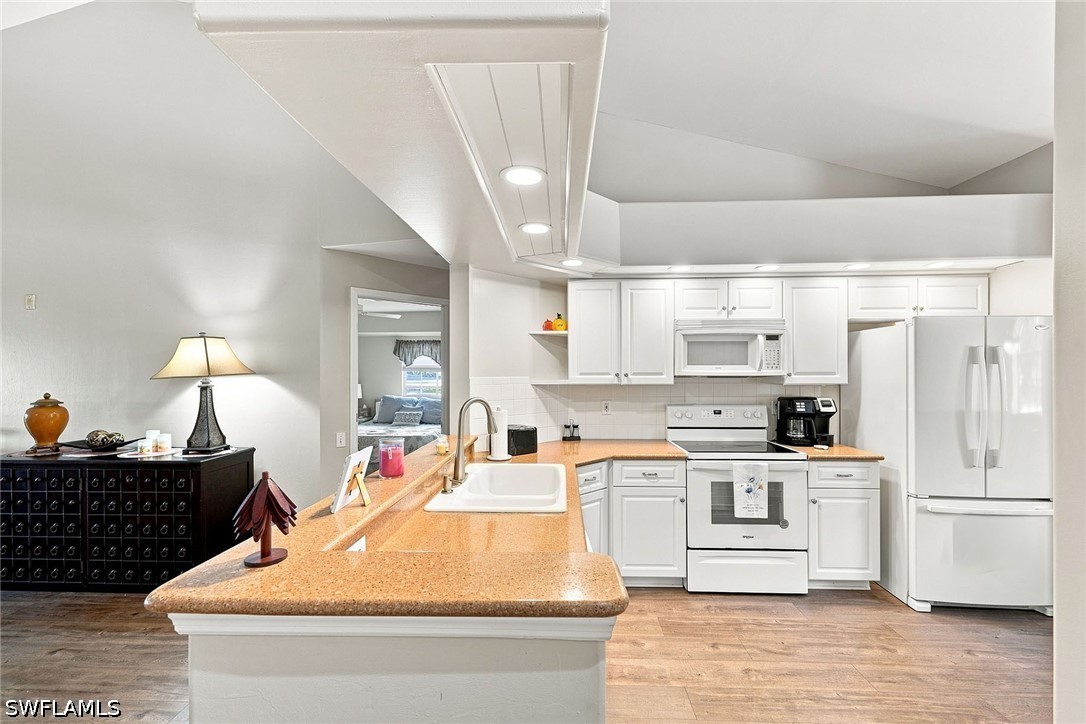 3 Bed Condominium for Sale in Worthington Way, photo 9