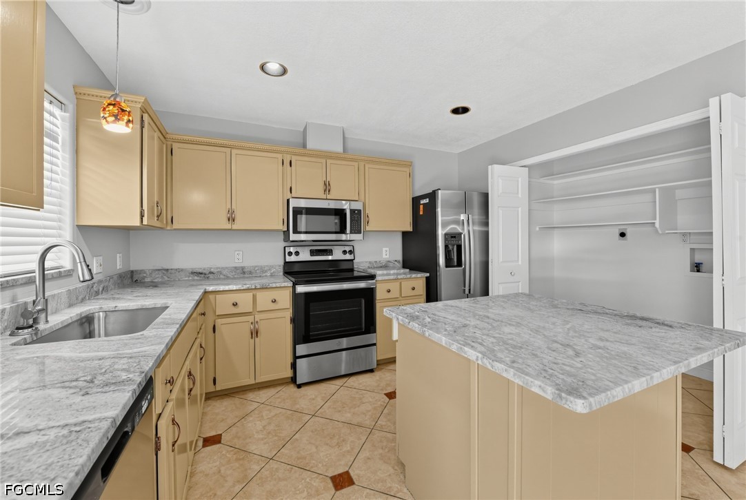 3 Bed Pool Home for Sale in Not Applicable, photo 9