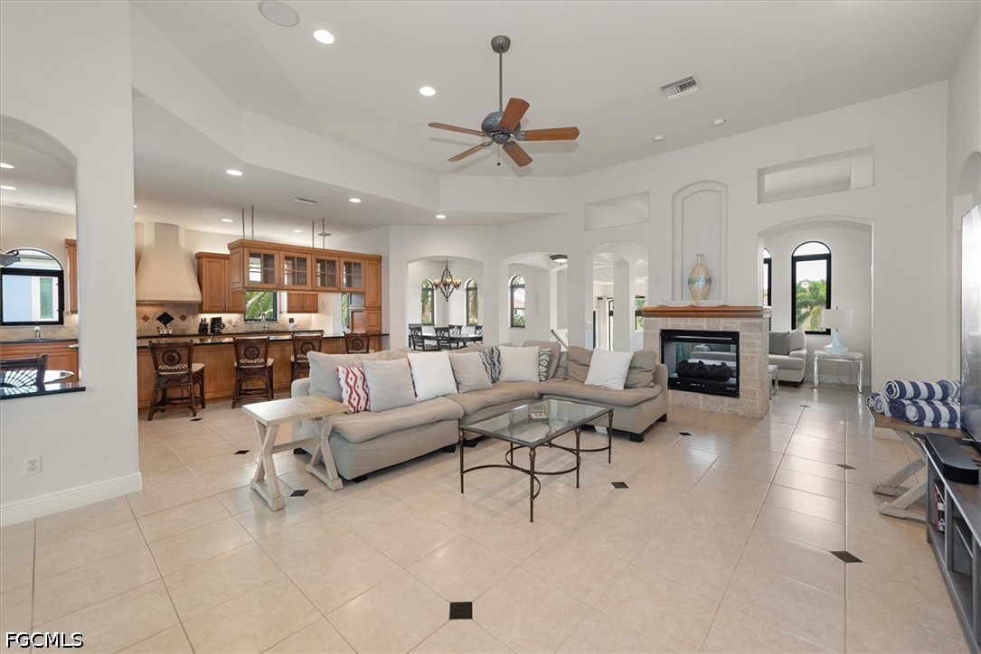 4 Bed Pool Home for Sale in Sanibel, photo 9