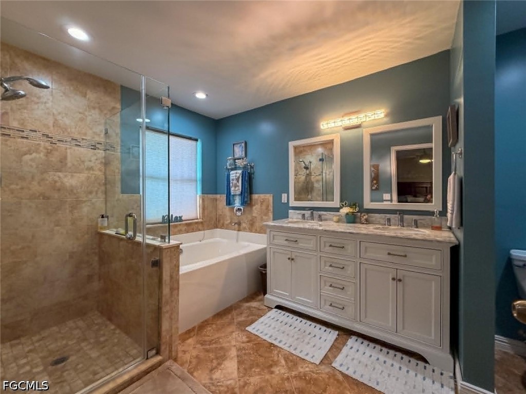 3 Bed Pool Home for Sale in Cape Coral, photo 9