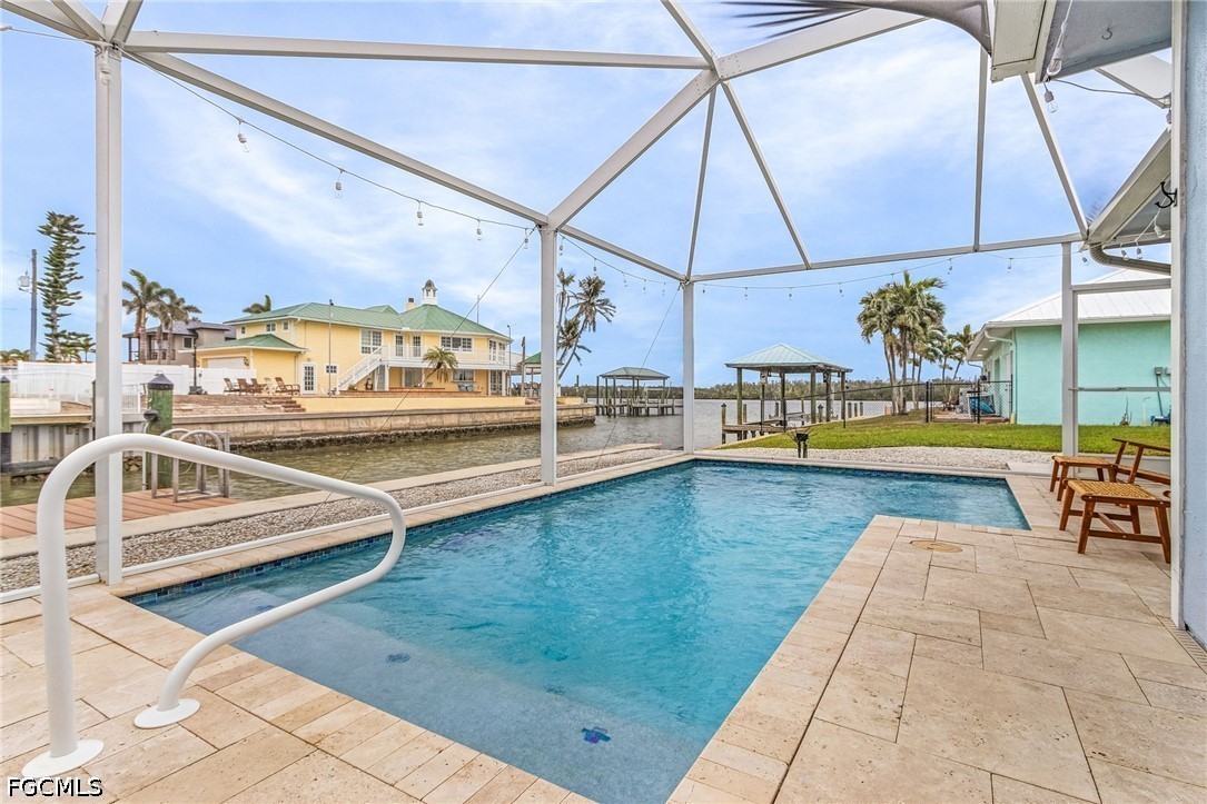 2 Bed Pool Home for Sale in Shell Mound Park, photo 9
