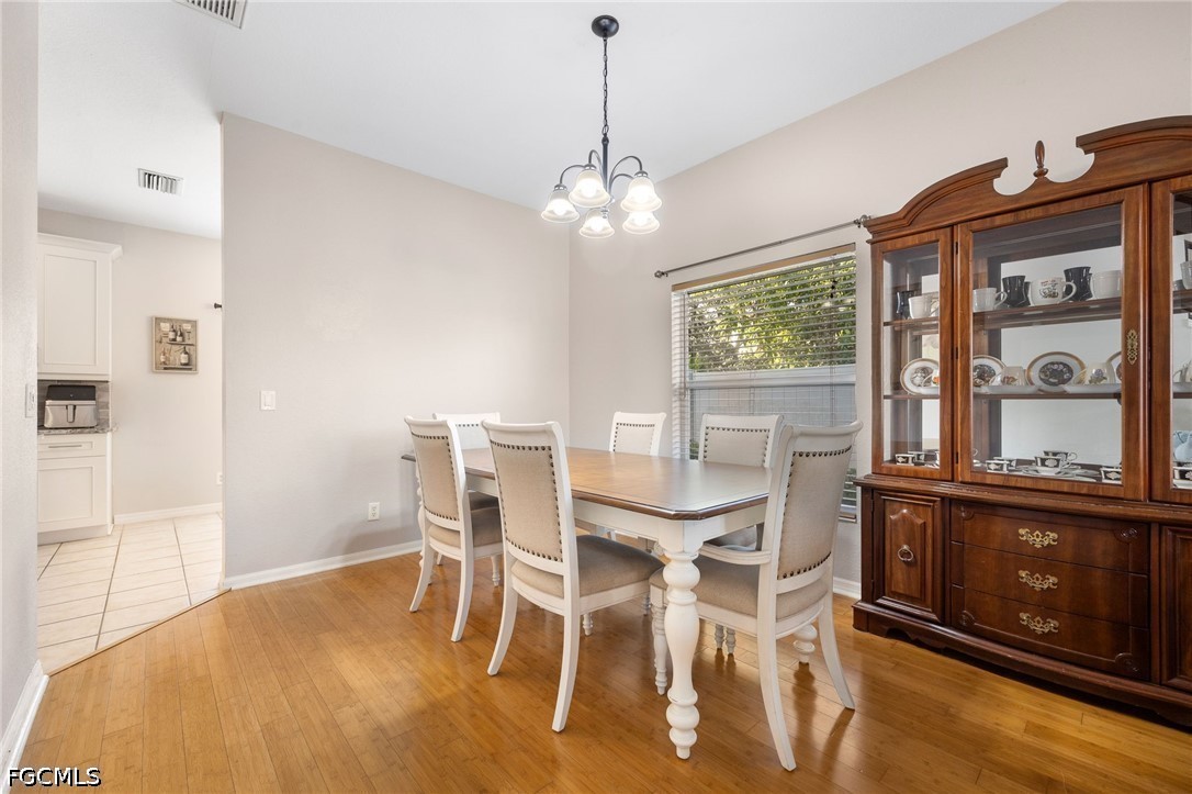 3 Bed Pool Home for Sale in Sherwood, photo 9