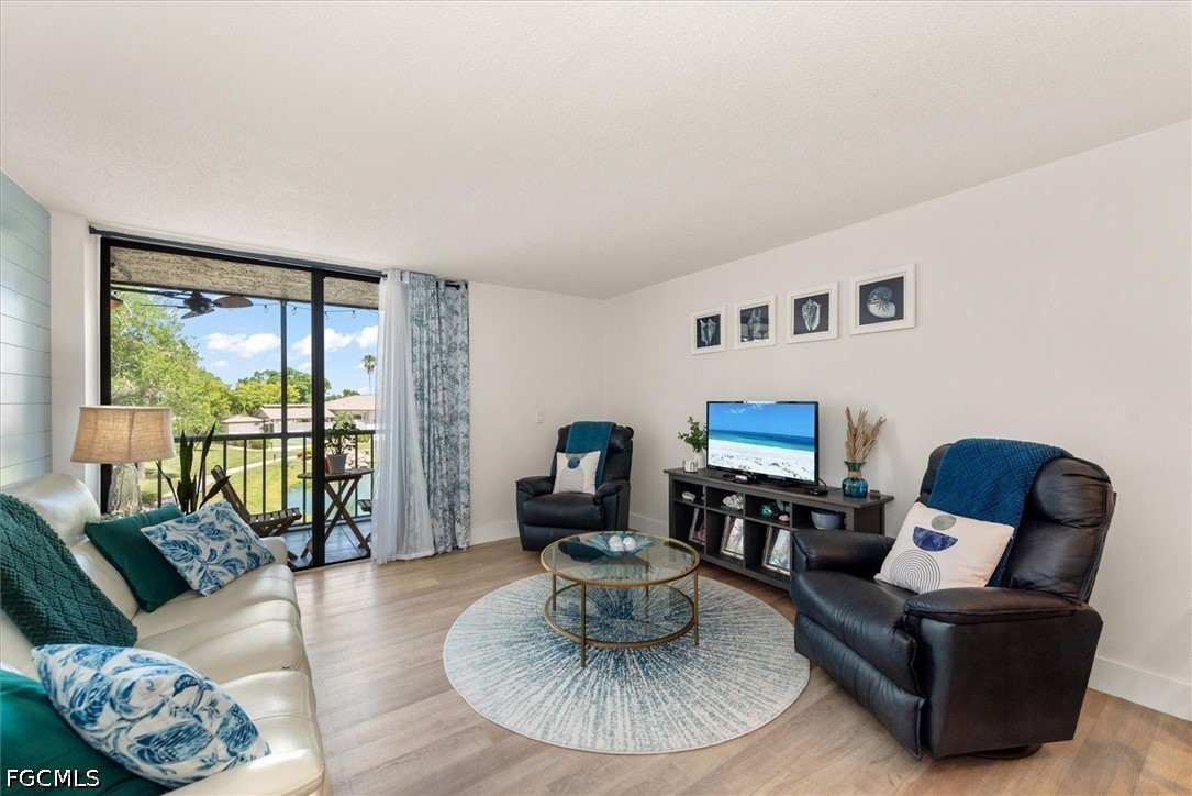 2 Bed Waterfront Home for Sale in Schooner Bay, photo 9
