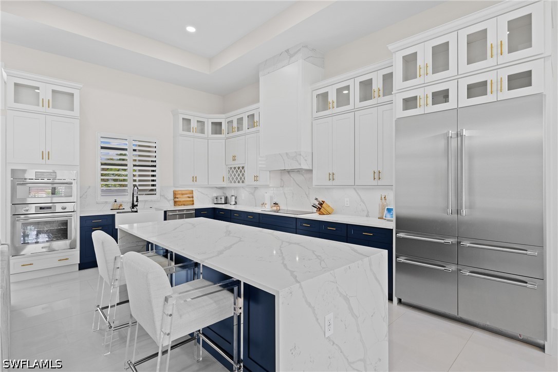 5 Bed Pool Home for Sale in Naples Park, photo 9