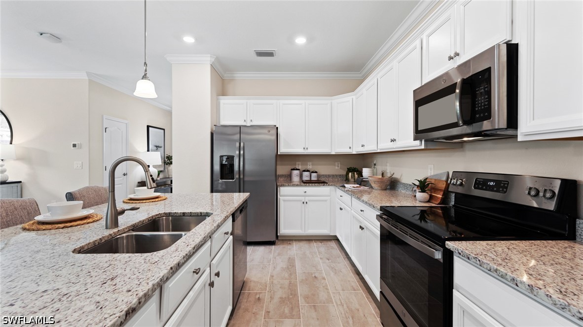 4 Bed SingleFamilyResidence for Sale in Naples, photo 9