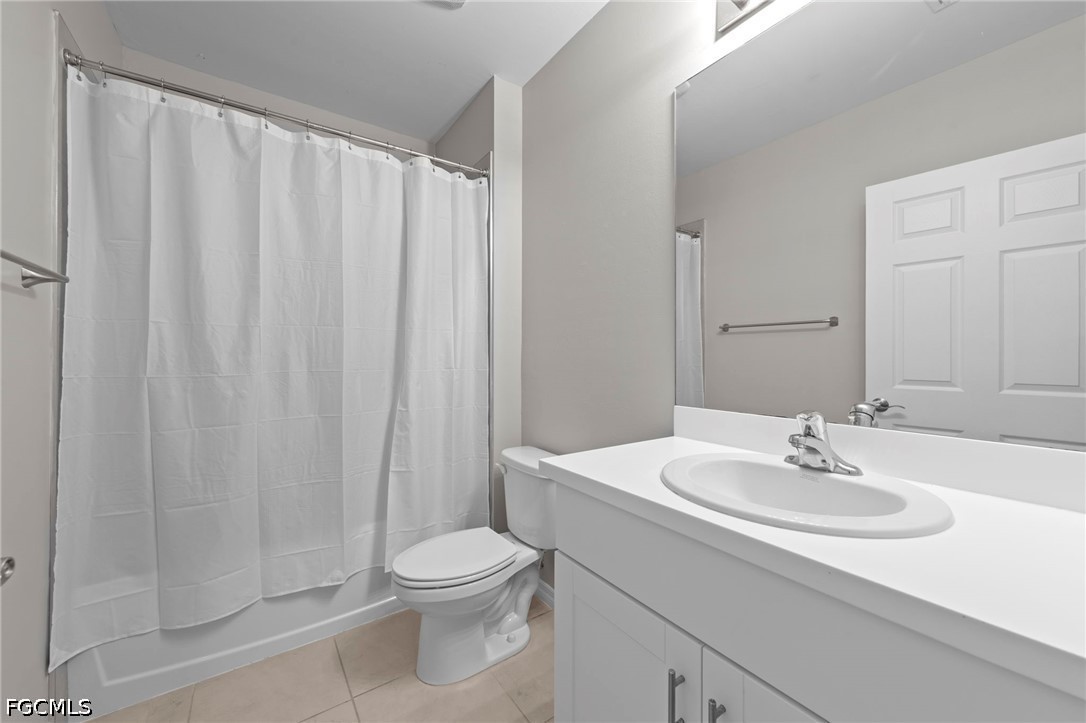 4 Bed SingleFamilyResidence for Sale in Cape Coral, photo 9