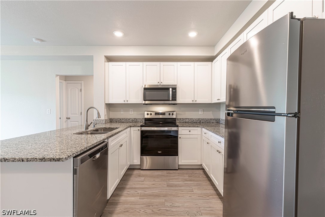 3 Bed SingleFamilyResidence for Sale in Cape Coral, photo 9