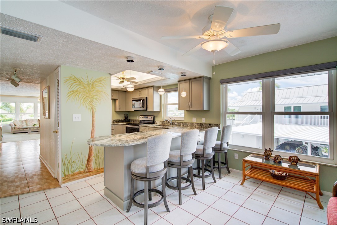 2 Bed Waterfront Home for Sale in Cape Coral, photo 9