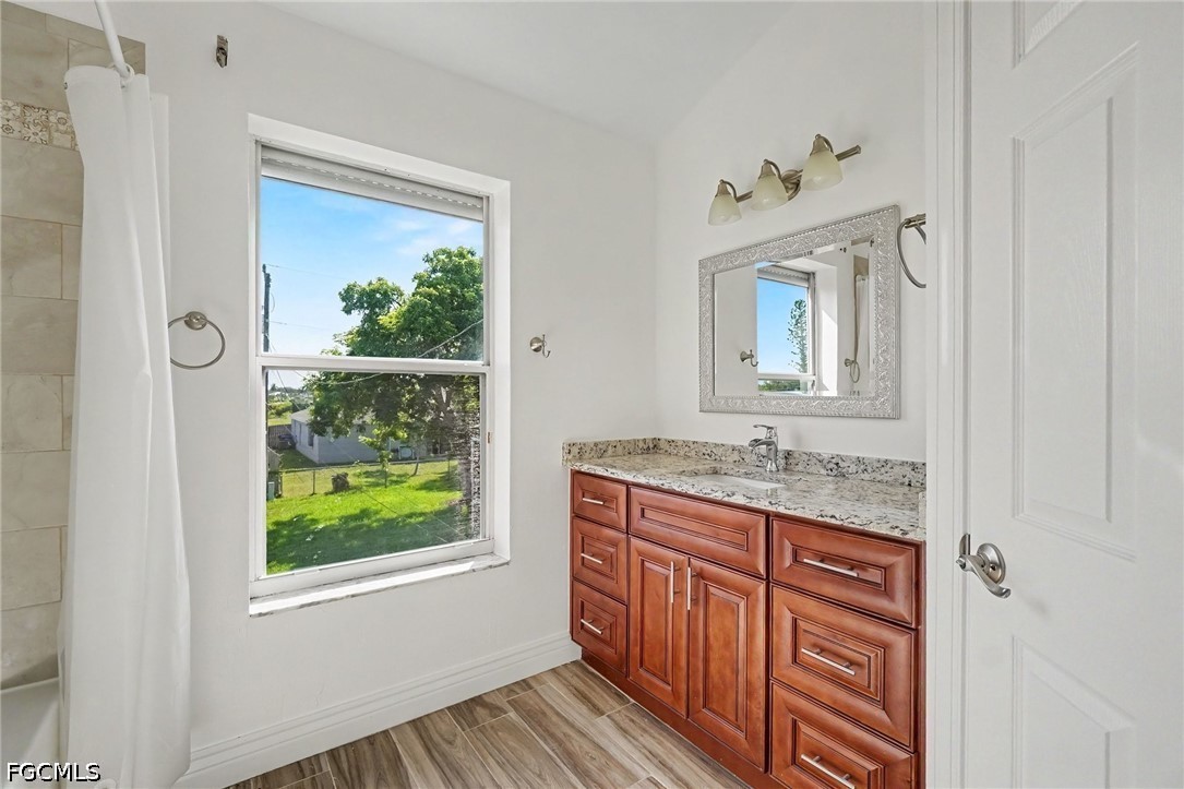 3 Bed Pool Home for Sale in Cape Coral, photo 9