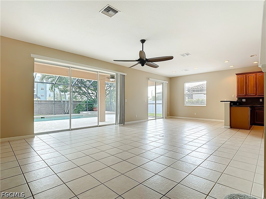 5 Bed Pool Home for Sale in Promenade West, photo 9