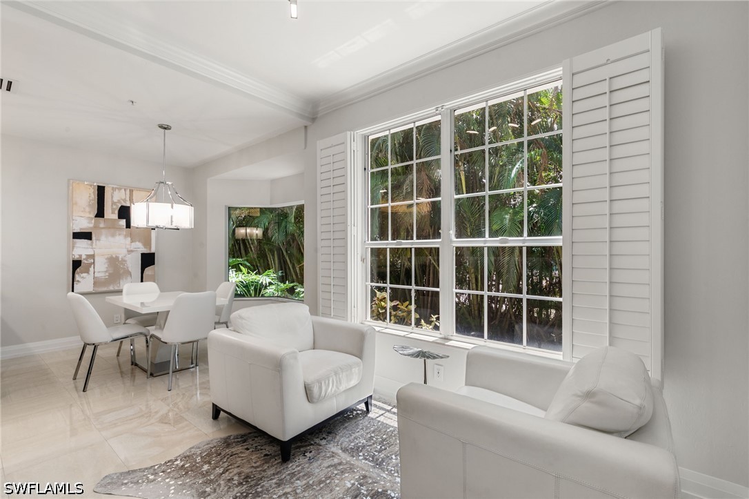 3 Bed Condominium for Sale in Colonade, photo 9