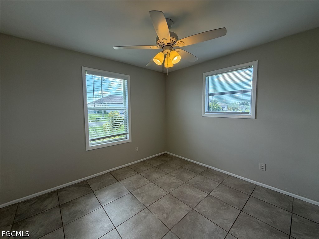 3 Bed Pool Home for Sale in Cape Coral, photo 9