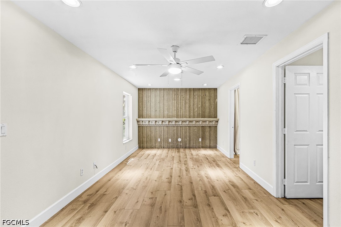 5 Bed SingleFamilyResidence for Sale in Lehigh Acres, photo 9