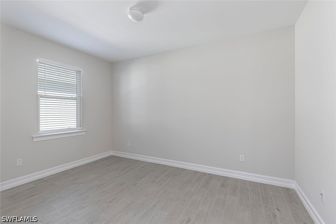 2 Bed Attached for Sale in Enbrook, photo 9