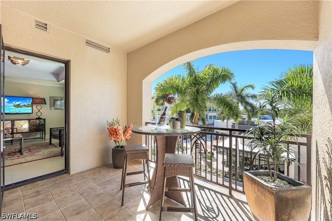 2 Bed Condominium for Sale in The Strada, photo 9
