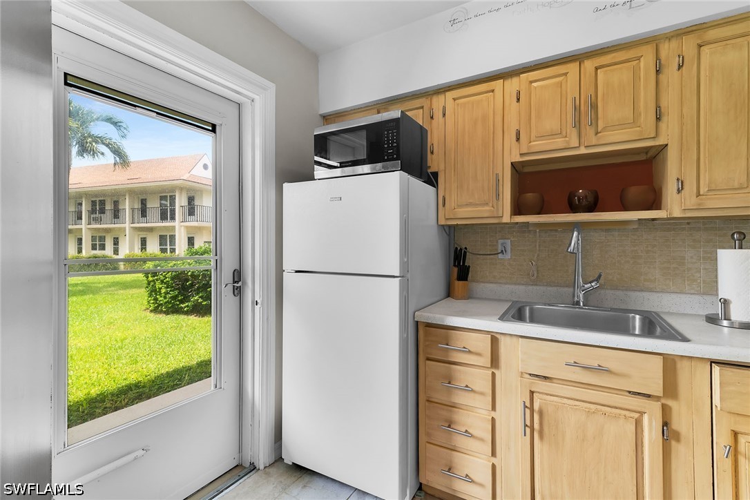 1 Bed Condominium for Sale in Seabreeze West, photo 9