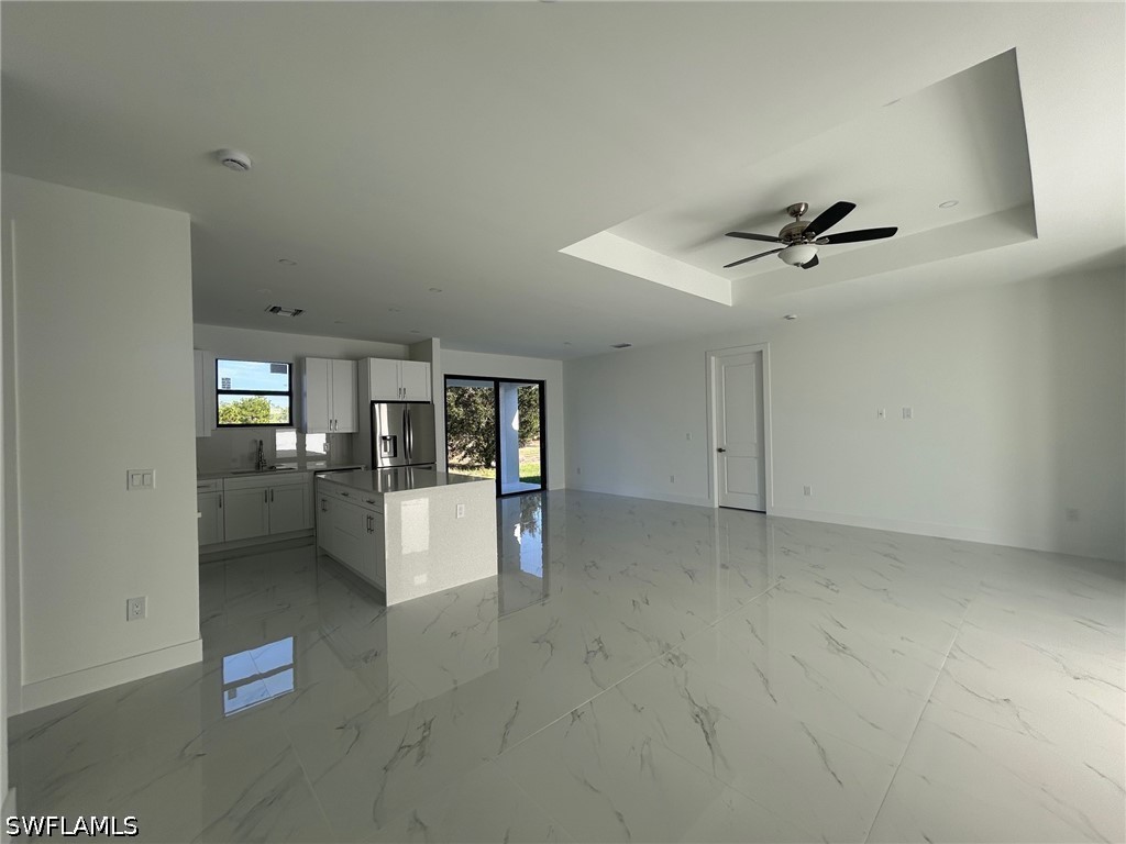 3 Bed SingleFamilyResidence for Sale in Naples, photo 9