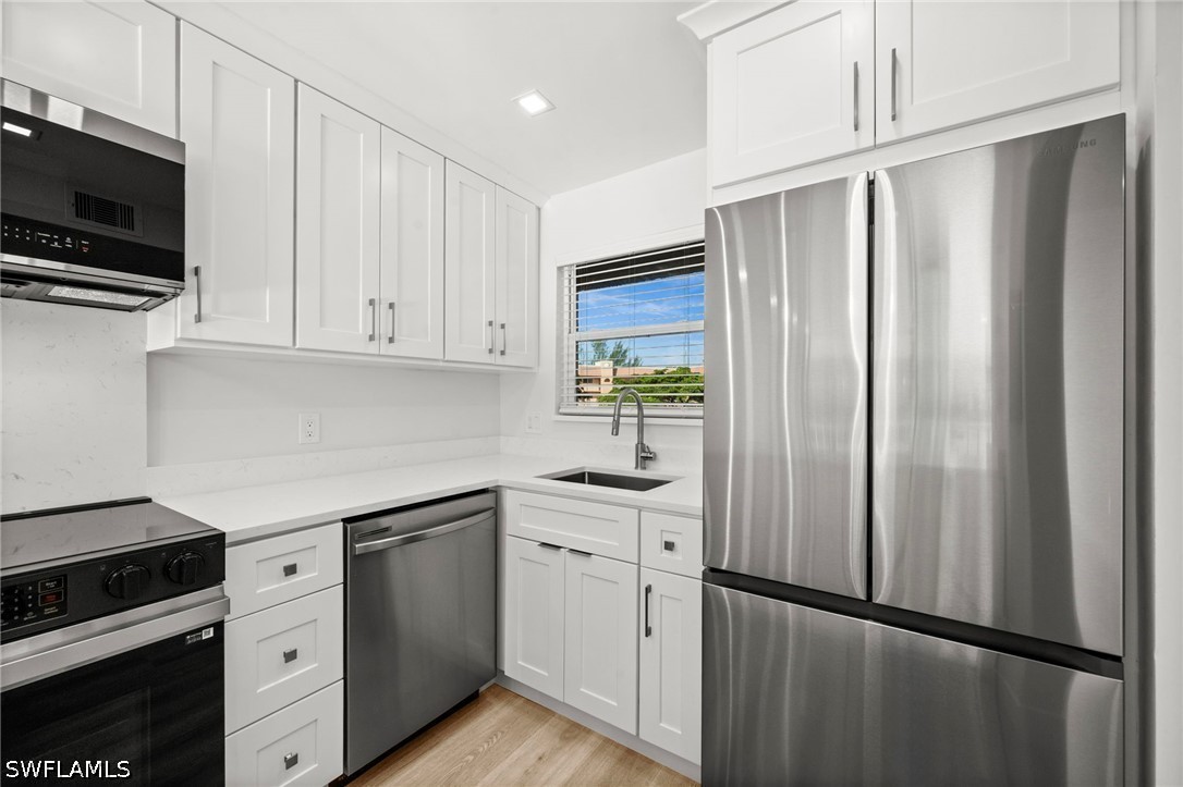 1 Bed Condominium for Sale in Naples, photo 9
