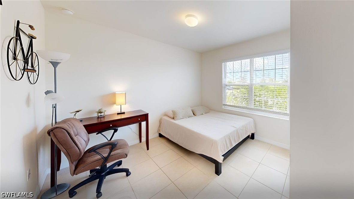 4 Bed SingleFamilyResidence for Sale in Cape Coral, photo 9