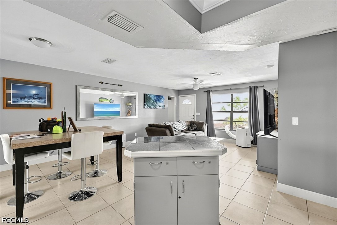 3 Bed SingleFamilyResidence for Sale in Lehigh Acres, photo 9