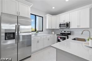 3 Bed SingleFamilyResidence for Sale in Cape Coral, photo 9